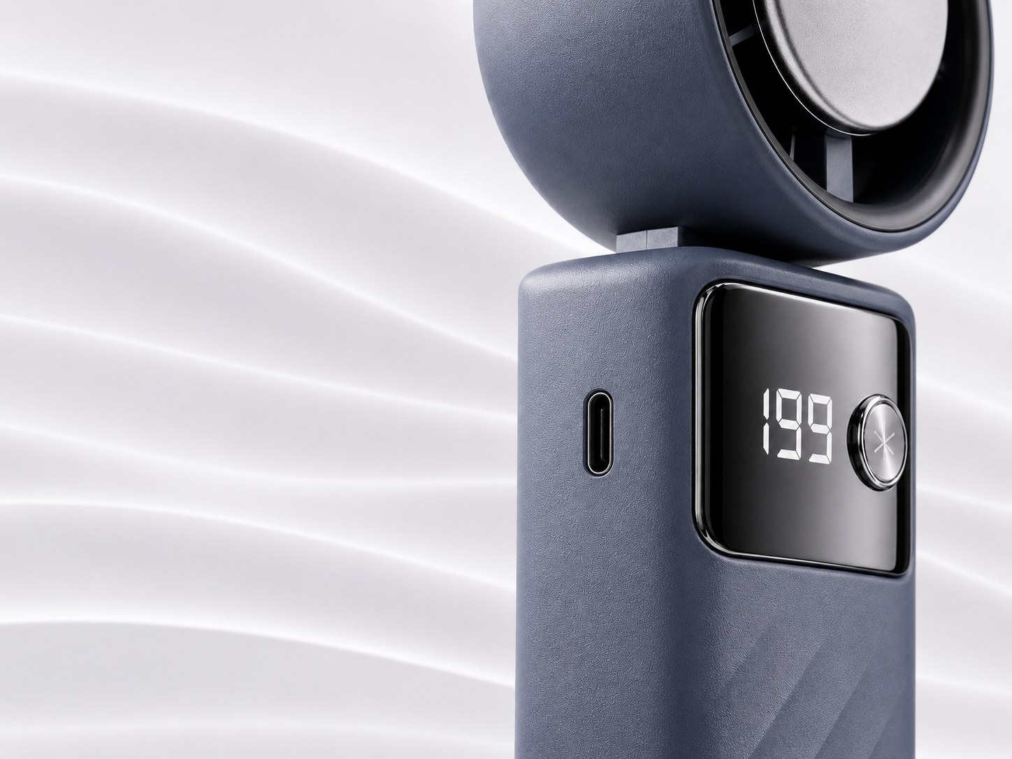 AELIS USB-C-Anschluss an der Seite in Nahaufnahme
